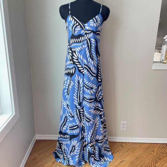 Diane Von Furstenberg Barths Maxi Dress in Riviera Buds Multi Cornflower Print - Picture 2 of 16